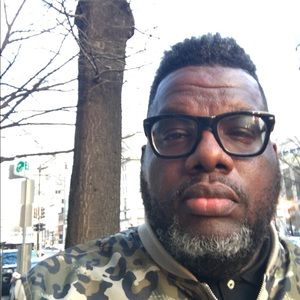 Meet your Posher, Philip